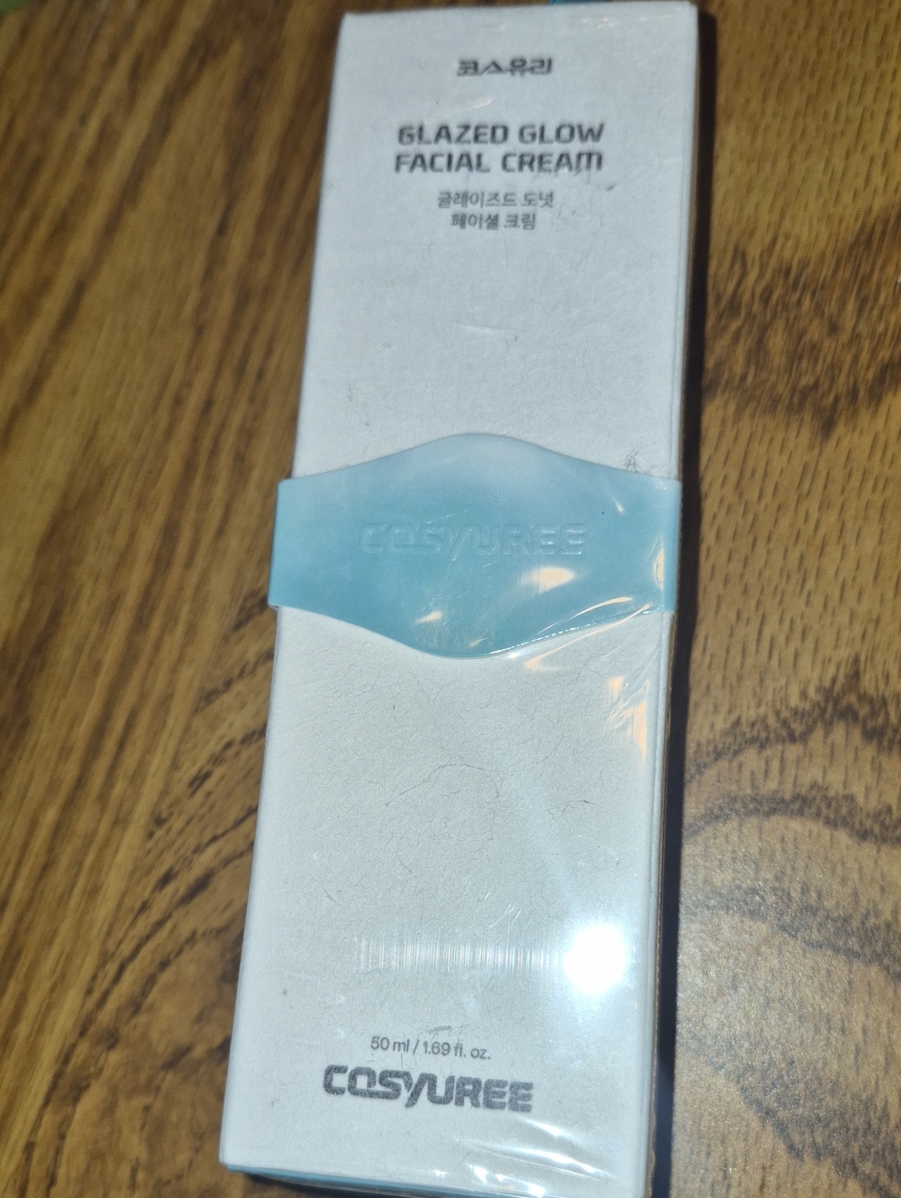 Glazed Glow Facial Cream - Light Blue